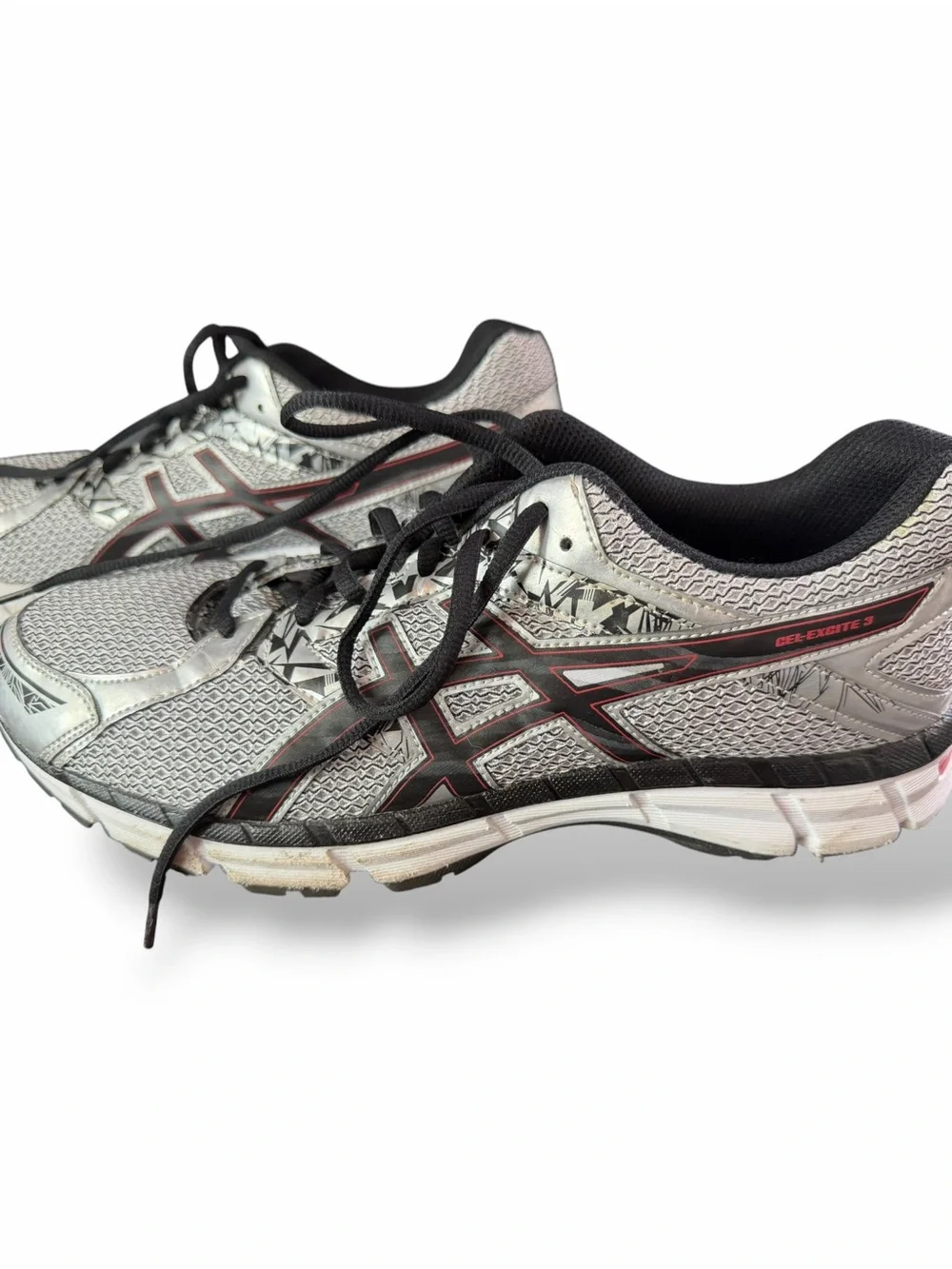 ASICS Gel-Excite 3 men's 11.5 Silver, Black & Red Running Shoes